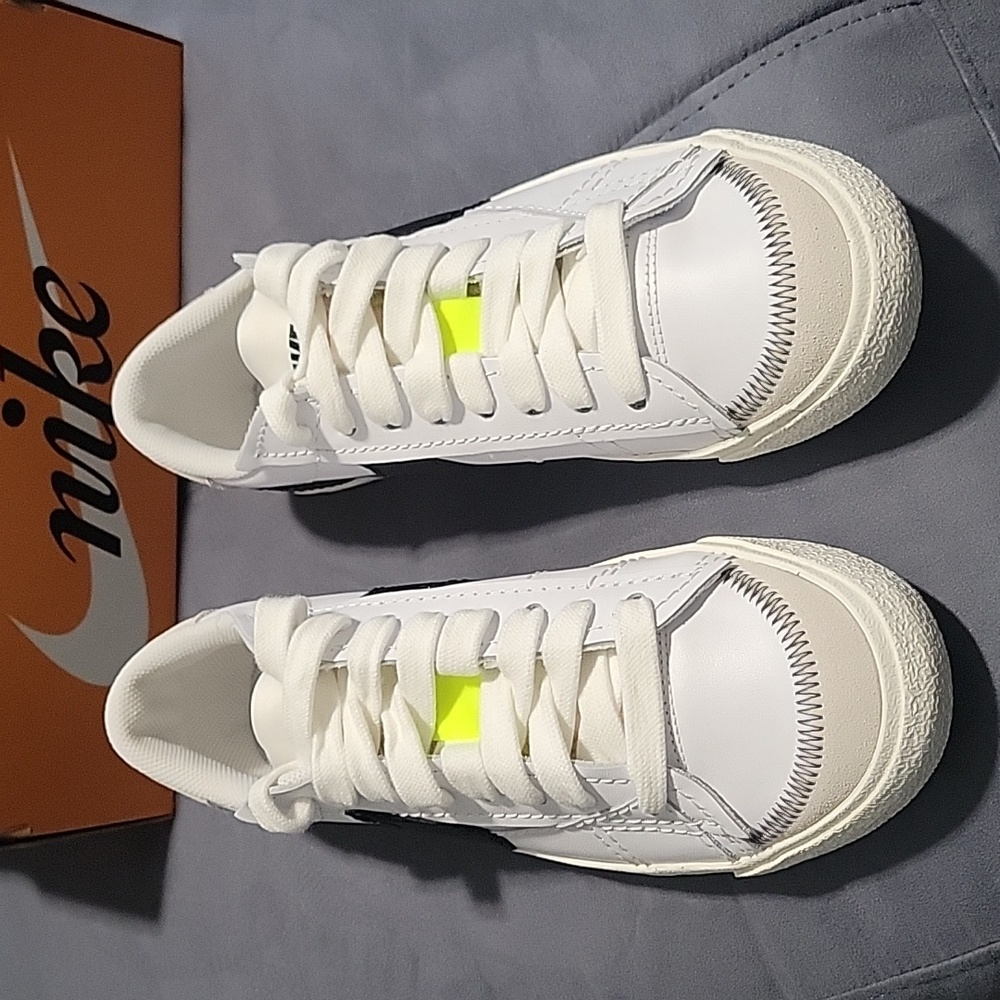 New Blazer Low 77 Jumbo, women size 11, men size 9.5.